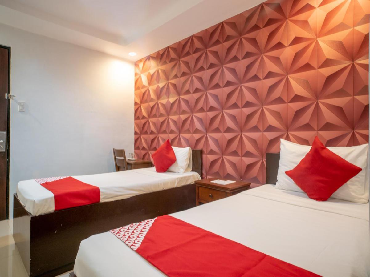 Oyo 697 Obrero Suites Davao Luaran gambar