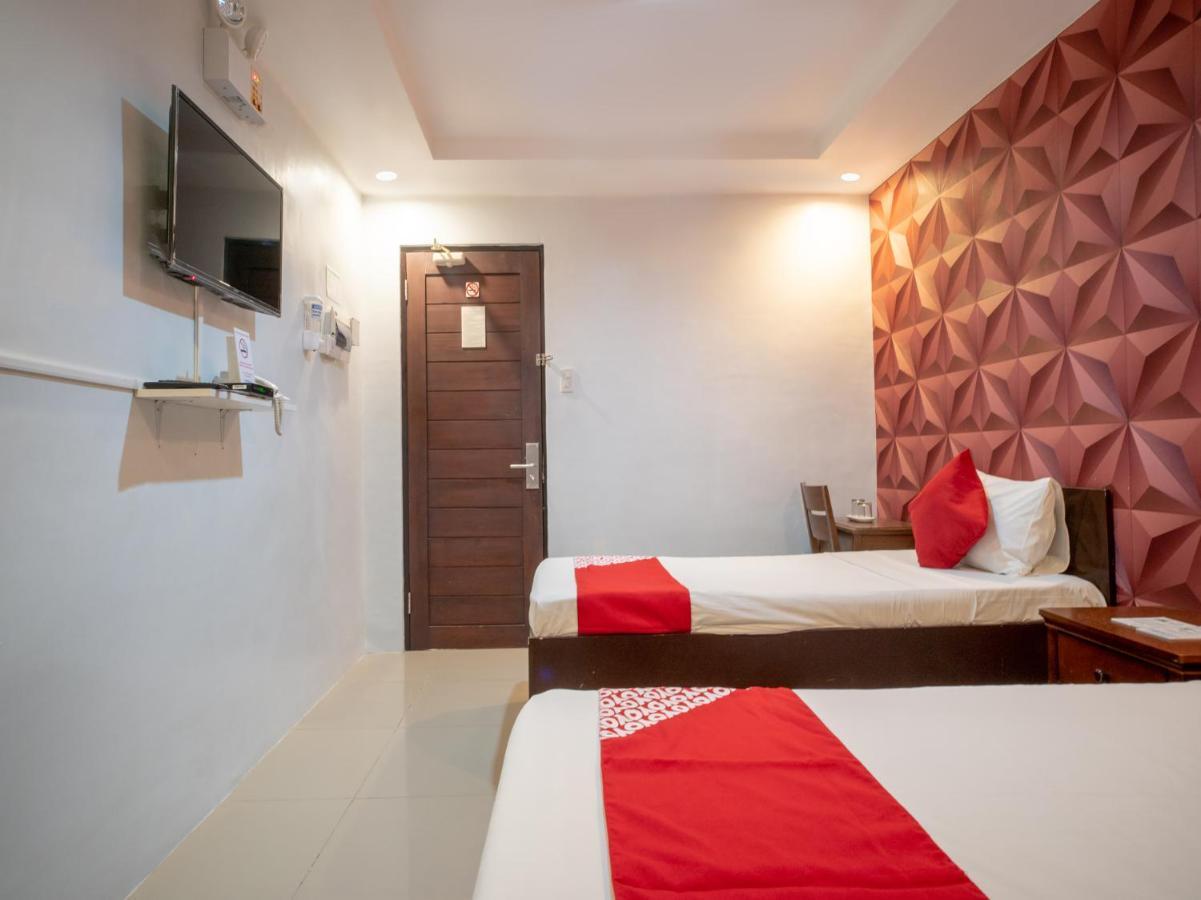 Oyo 697 Obrero Suites Davao Luaran gambar