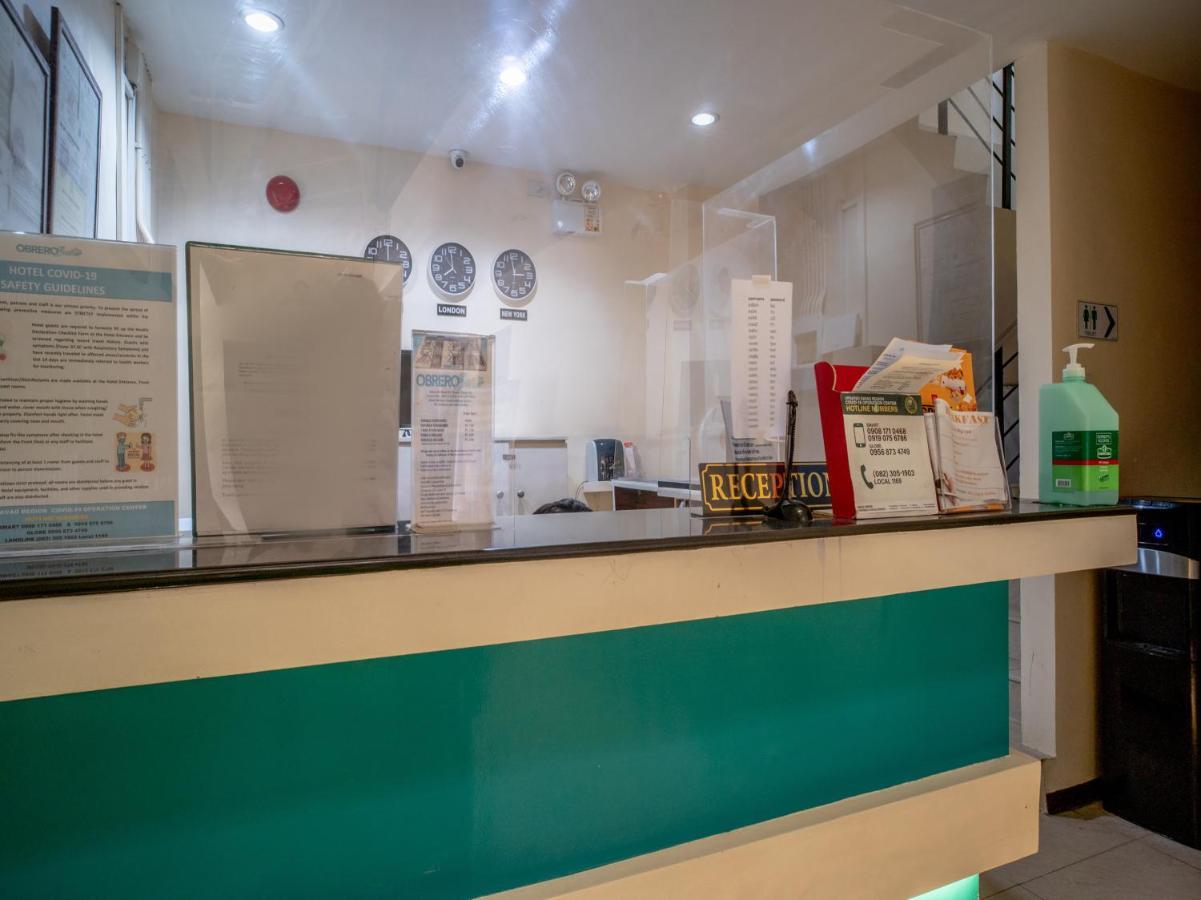Oyo 697 Obrero Suites Davao Luaran gambar